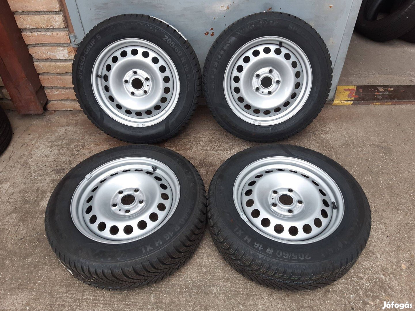 5x112 16" VW Touran II, Skoda Octavia IV -új téli garnitúra