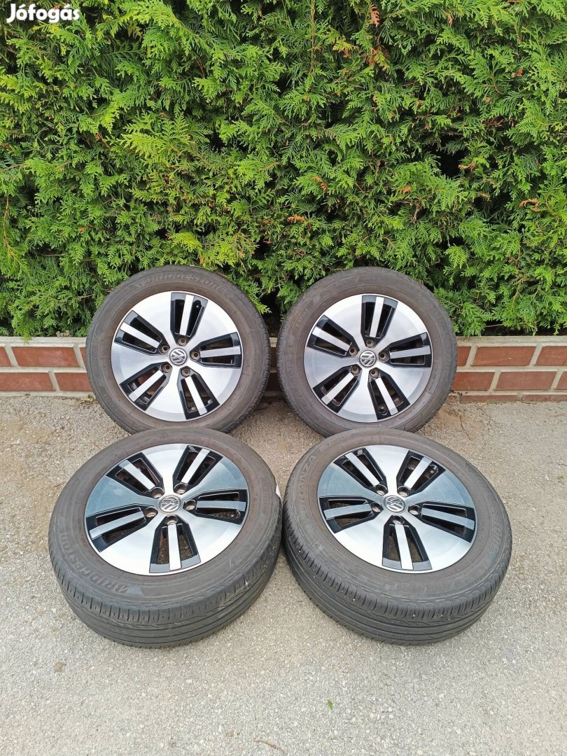 5x112 16 / 16" Gyári Volkswagen alufelni 205/55 R16 nyári gumi