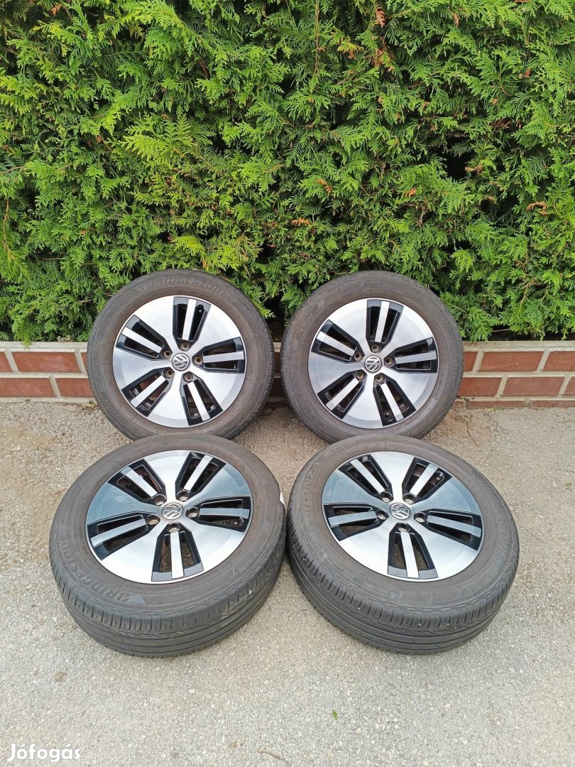 5x112 16 / 16" Gyári Volkswagen alufelni 205/55 R16 nyári gumi