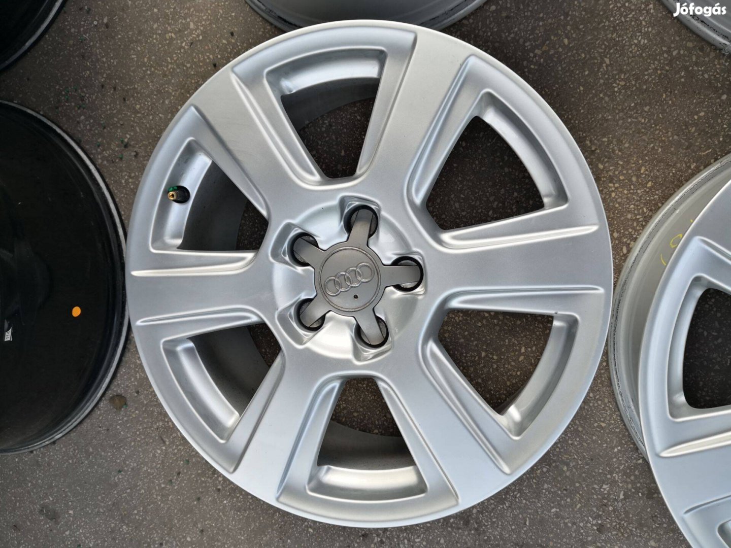 5x112 17 Gyári Audi alufelni 110000ft a 4db /310/