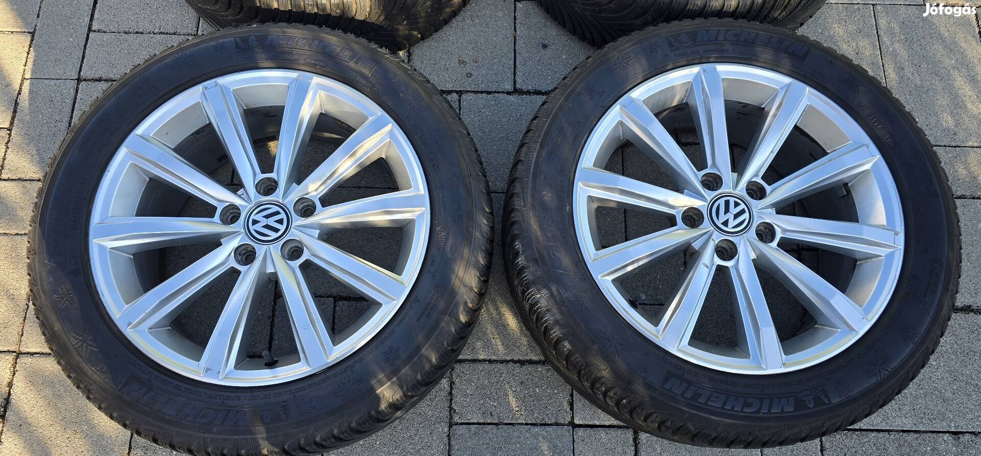 5x112 17" VW Passata B8 London alufelni 215/55r17 Téligumival.
