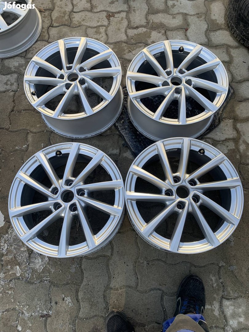 5x112 17 gyári Skoda 