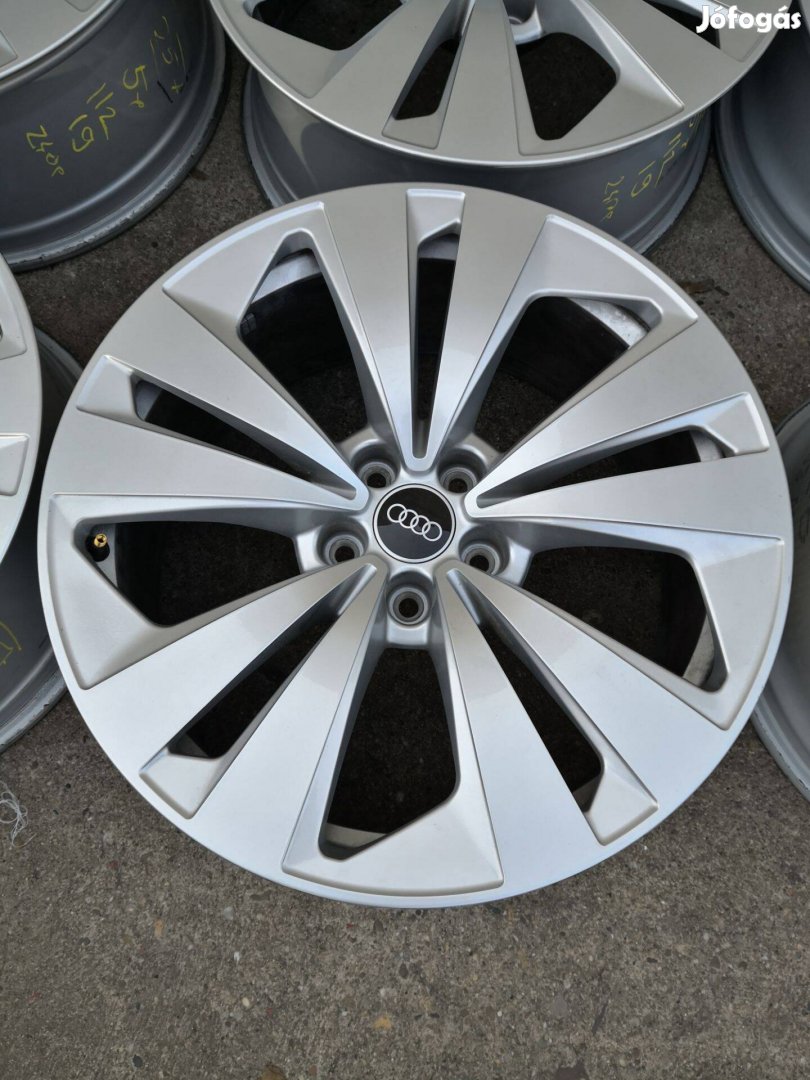 5x112 19 Gyári Audi alufelni 240000ft a 4db Ingyenposta!/257/