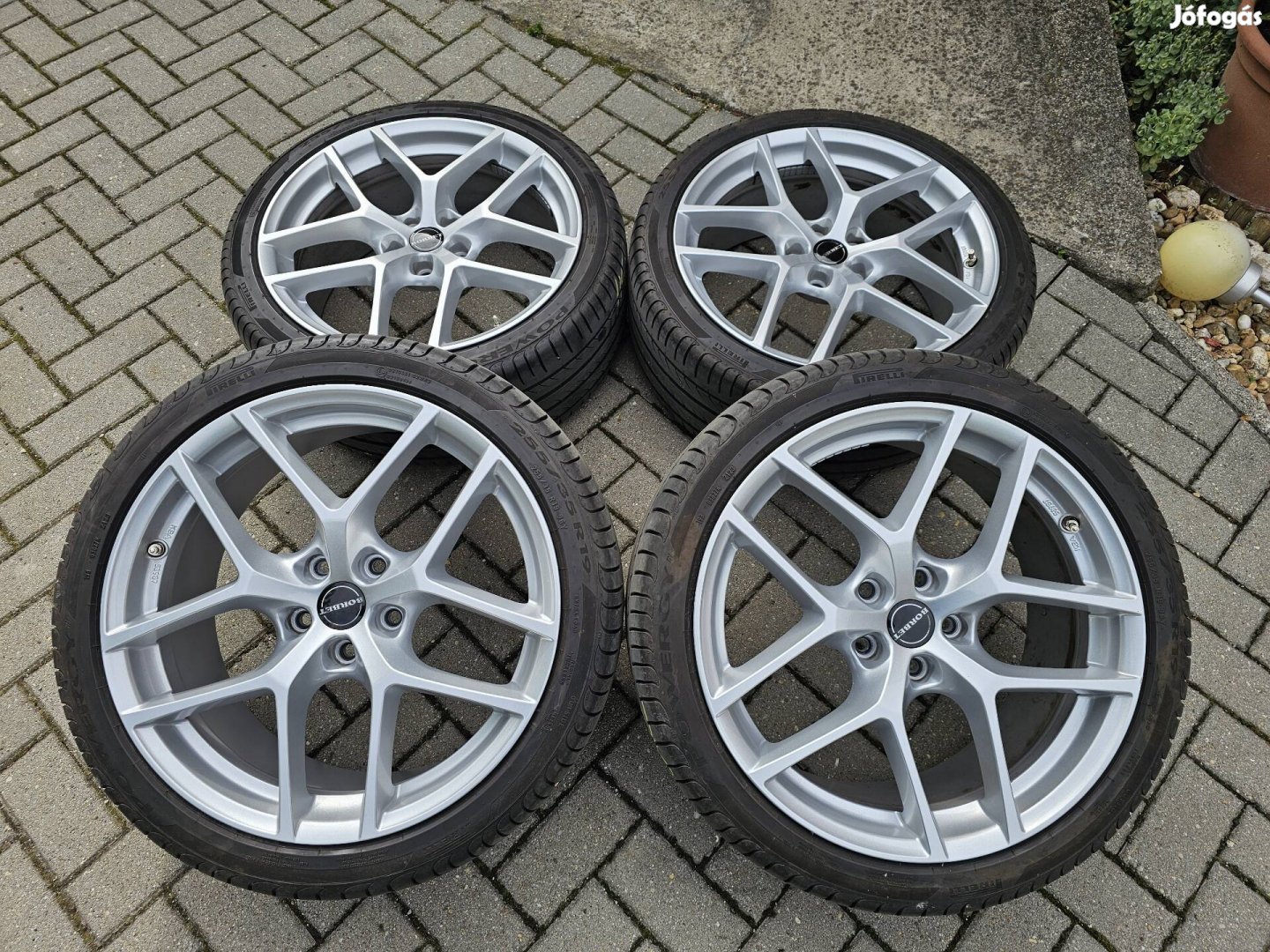 5x112 19" Borbet alufelnik Audi Vw Skoda 255/35 R19 gumikkal