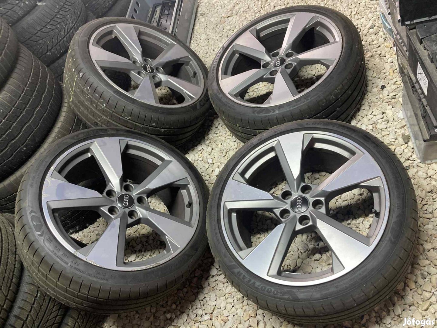 5x112 8,5x19 et32 Audi A5, A4 gyári alufelni 255/35 R19