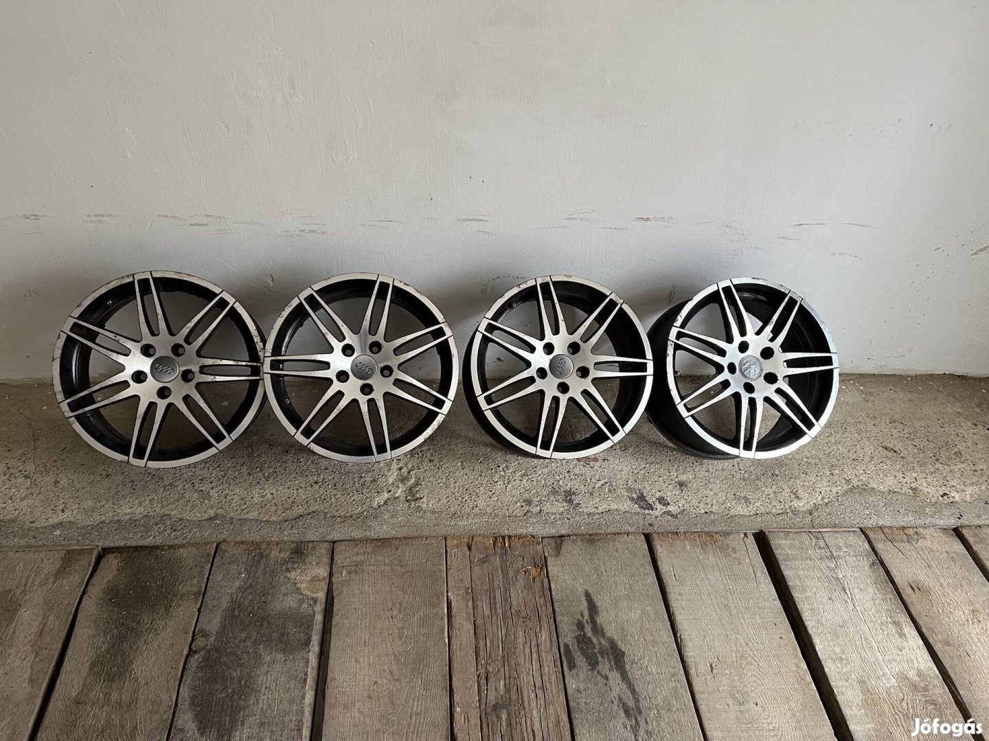 5x112 Audi felni 225/45 r17 nyári gumikkal