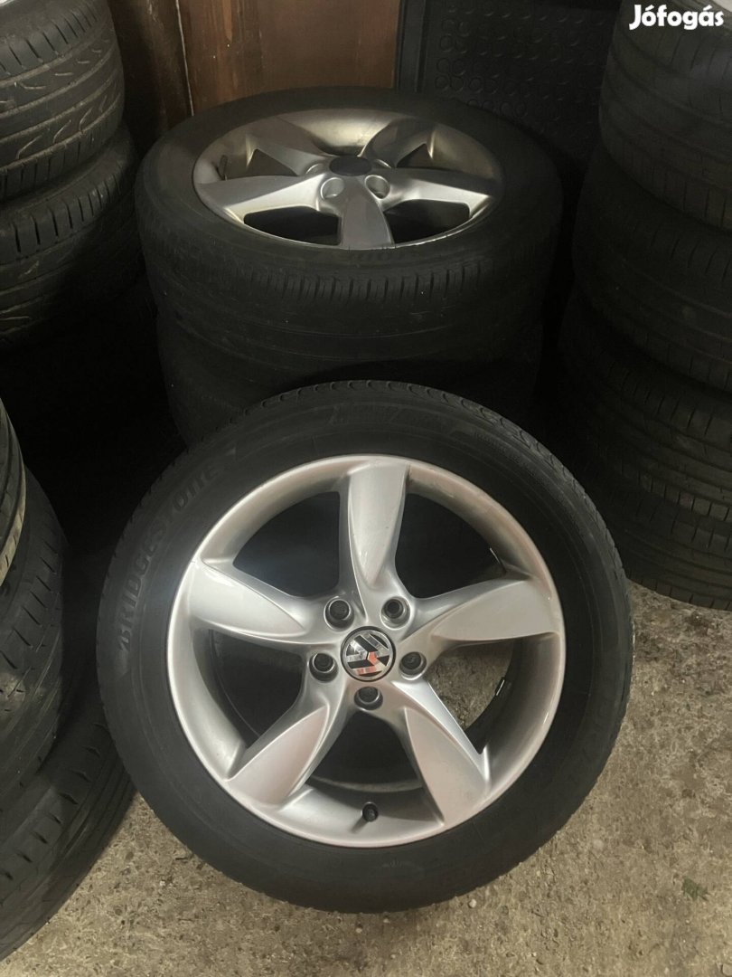 5x112 Gyári 17" alufelni 215/50r17 gumival