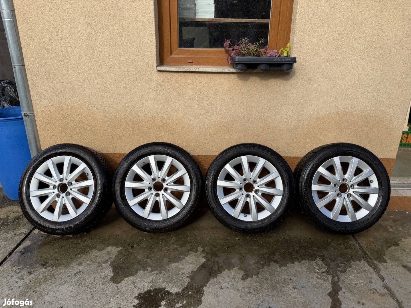 5x112 Gyári Mercedes téli alufelni garnitúra 205/55/16-os gumikkal