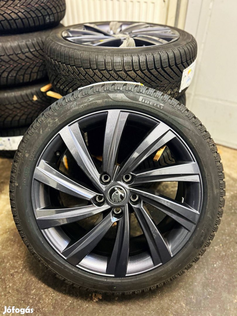 5x112 Gyari Skoda 18"téli Pirelli Új 18