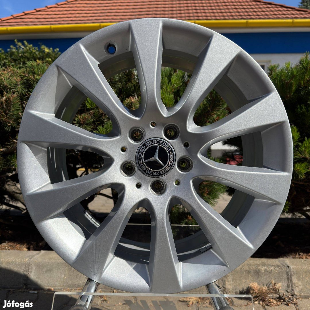 5x112 Mercedes gyári 8x18 ET56 agy 66,5 alufelni garnitúra A1664010602