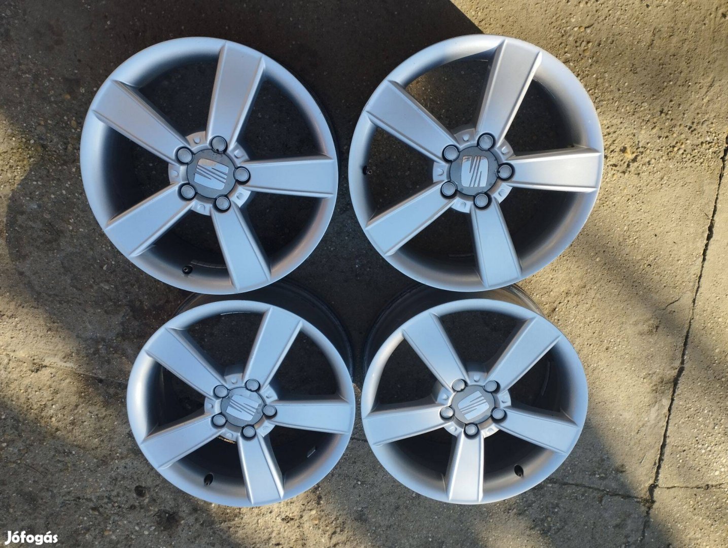 5x112 R17 Seat Gyári alufelni garnitúra