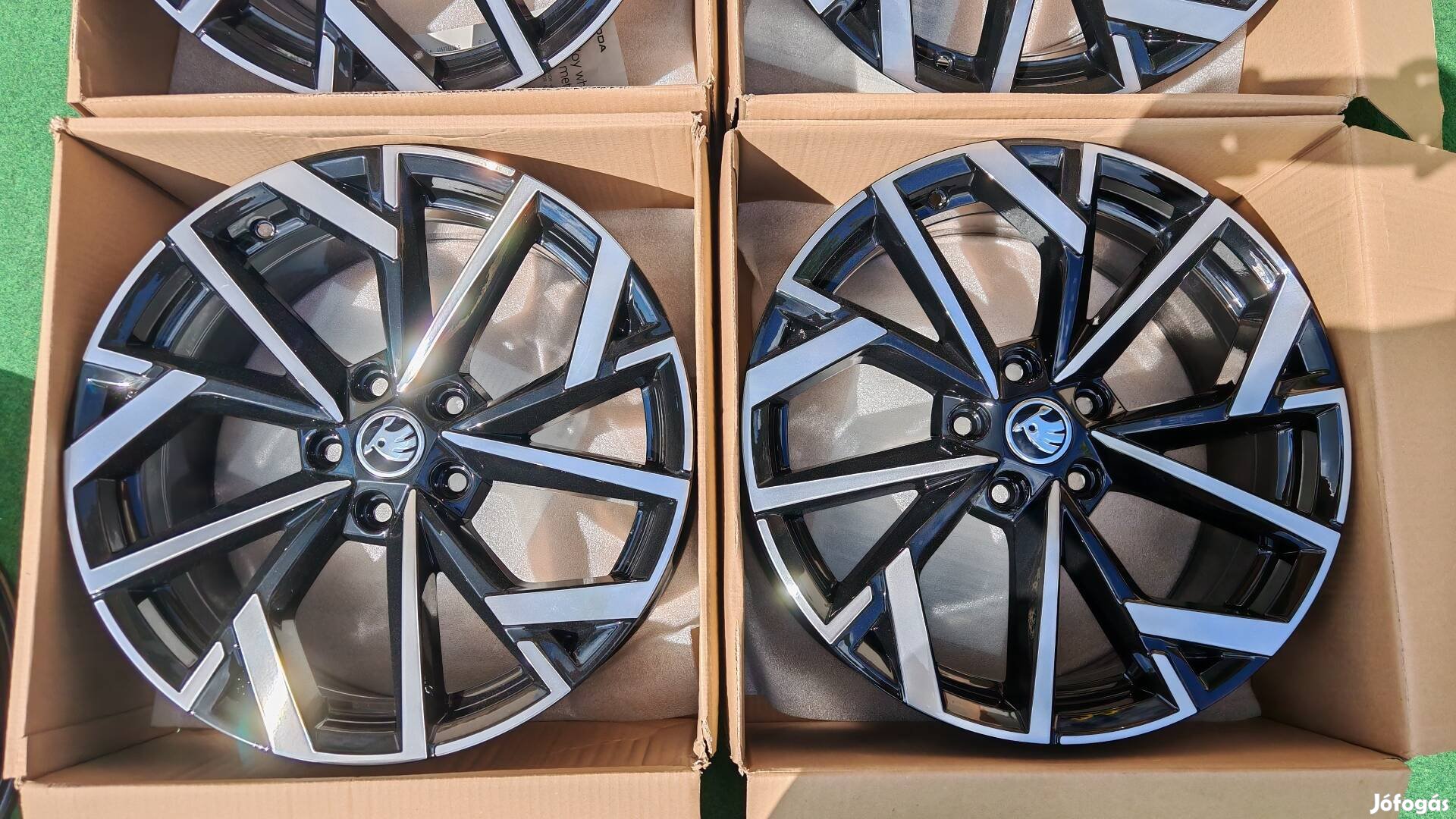 5x112 R18 gyári Skoda Octavia 3, 4 Ritka Avior Bicolor színben 
