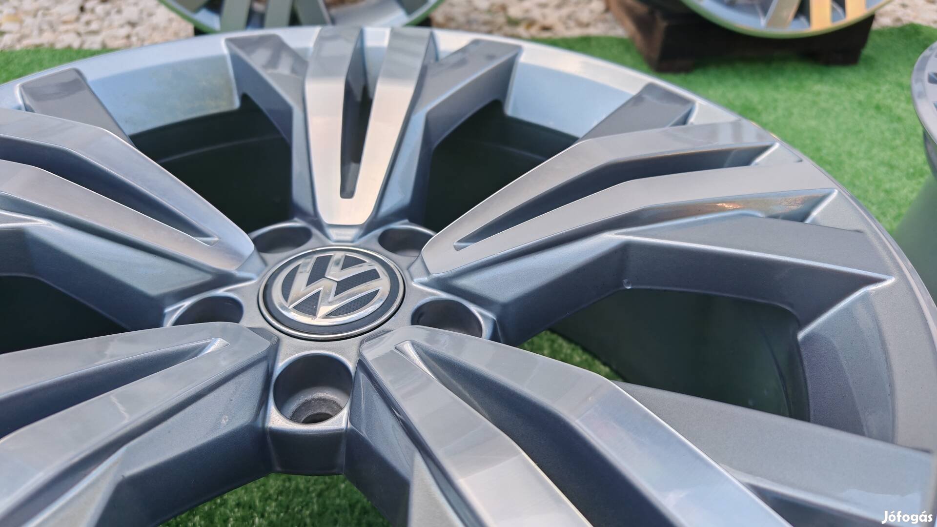 5x112 R18 gyári VW Passat B8/Arteon Kalamata alufelni 