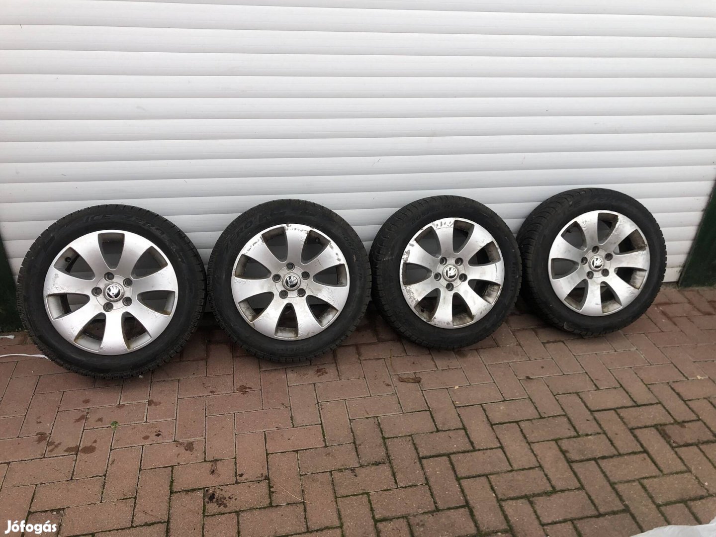 5x112 Skoda Audi VW Seat Alu felni alufelni 16" + téli gumi