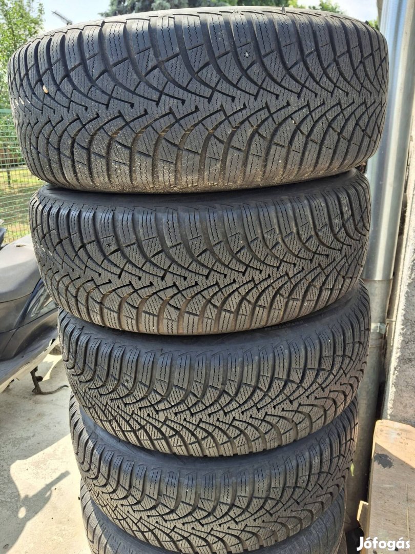 5x112 Téli kerékszett 205/55 R16 Újszerű 