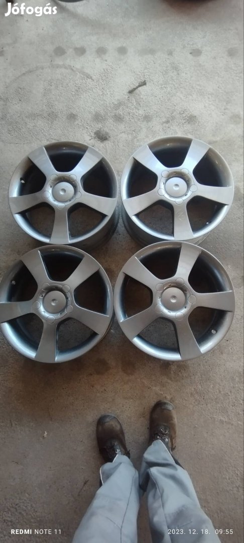 5x112 és 16" os Audi alufelni szett 