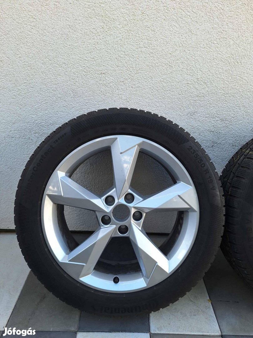 5x112 gyári 19 col felni újszerű téligumikkal Tiguan Kodiaq Tarraco Q3