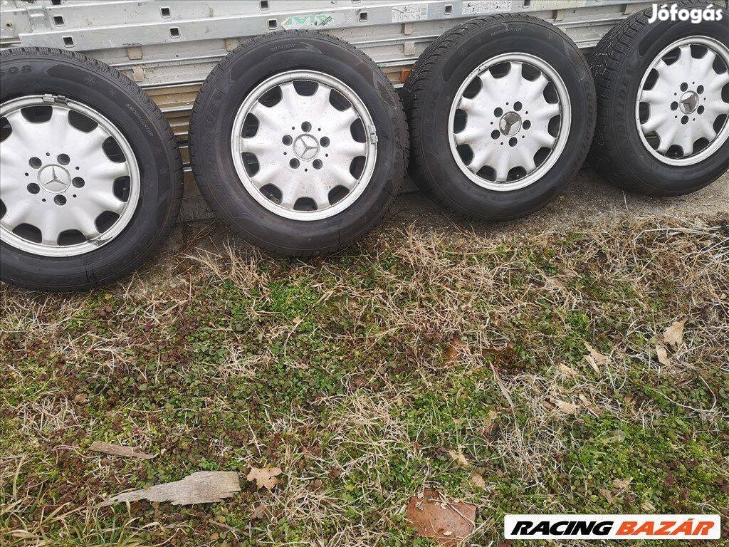 5x112 lyukosztású 15" használt (gyári felni) alufelni, rajta 205/65 ha