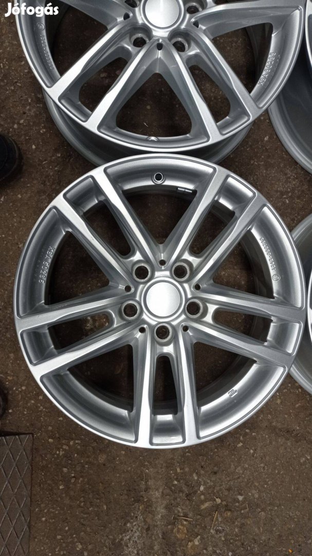 5x112 lyukosztású használt 17 colos szép állapotú Uniwheels alu felni