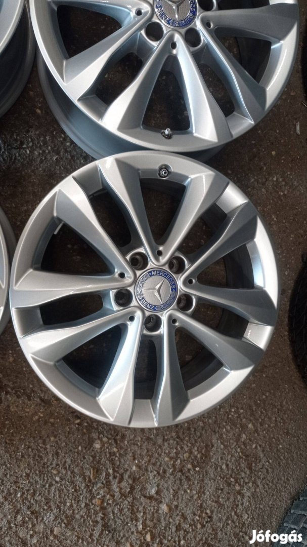 5x112 lyukosztású szép állapotú Mercedes Gyári használt 17 colos alu