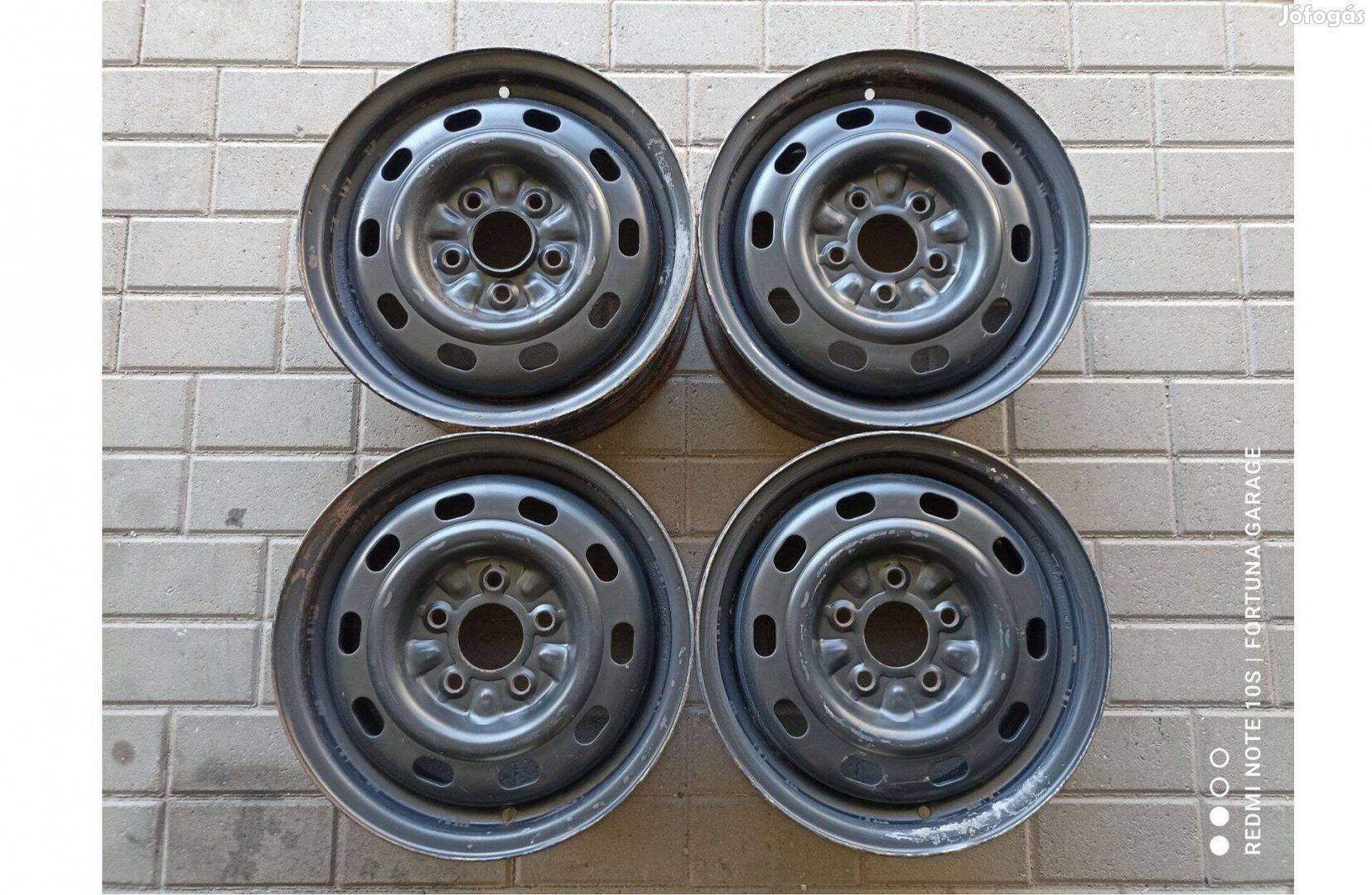 5x114.3 15" Chrysler/ Jeep/ Kia használt lemezfelni garnitúra (R473)