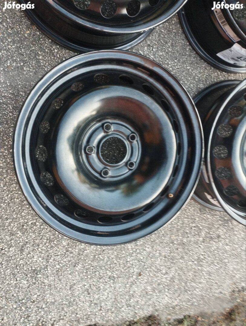 5x114,3 16 Renault Nissan Dacia lemezfelni r16 "