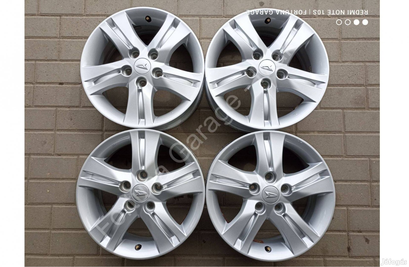 5x114,3 16" Daihatsu újszerű alufelni garnitúra