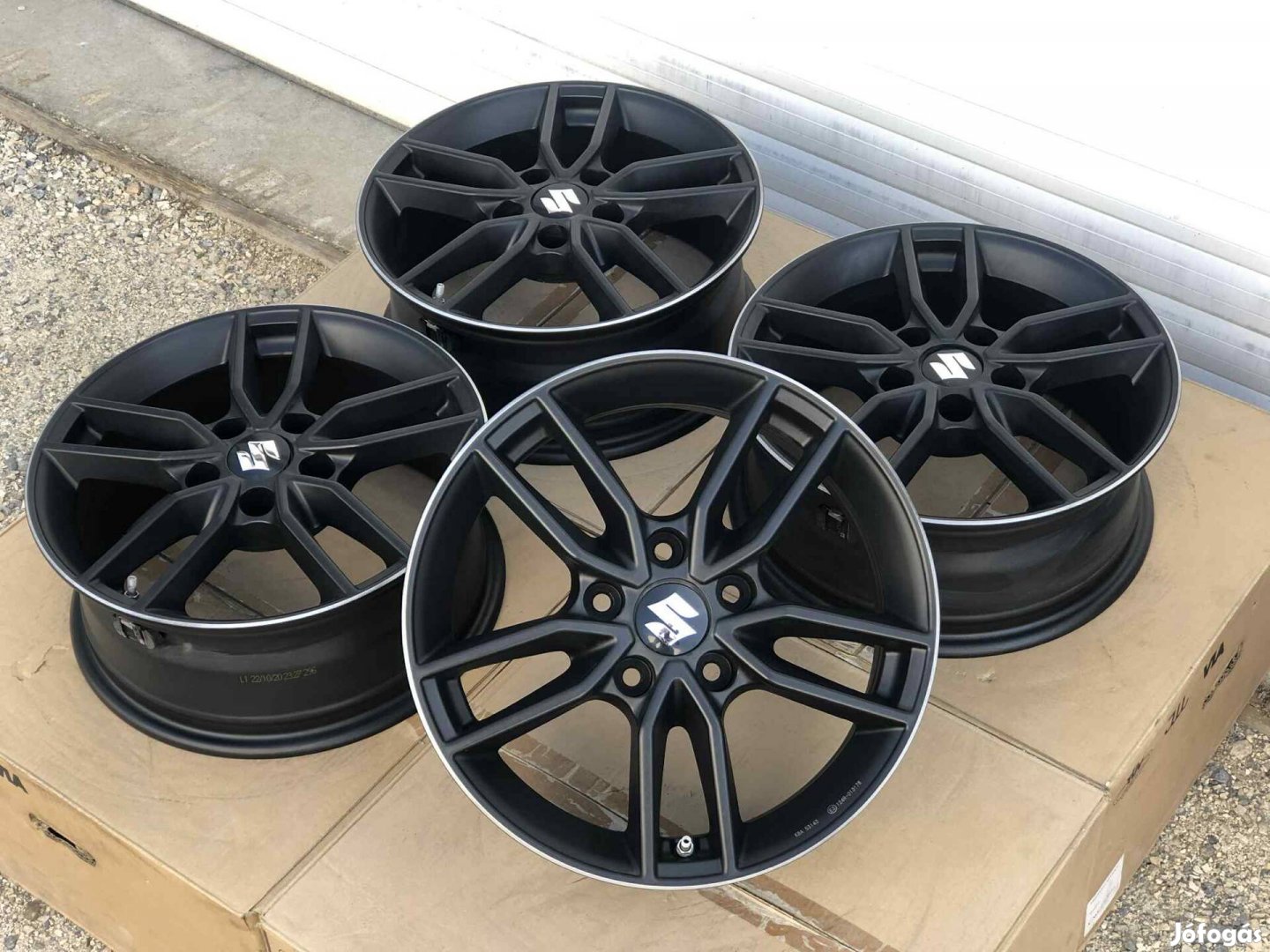 5x114.3 16" Fondmetal Suzuki Renault Toyota Honda Nissan Felni 16 col 