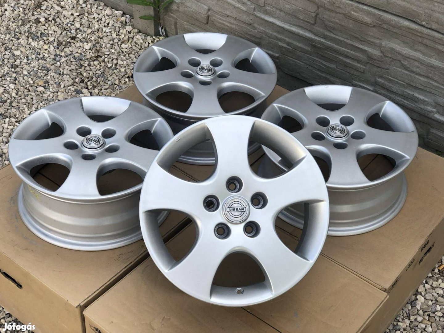 5x114.3 16" Gyári Nissan Alufelni 16 col