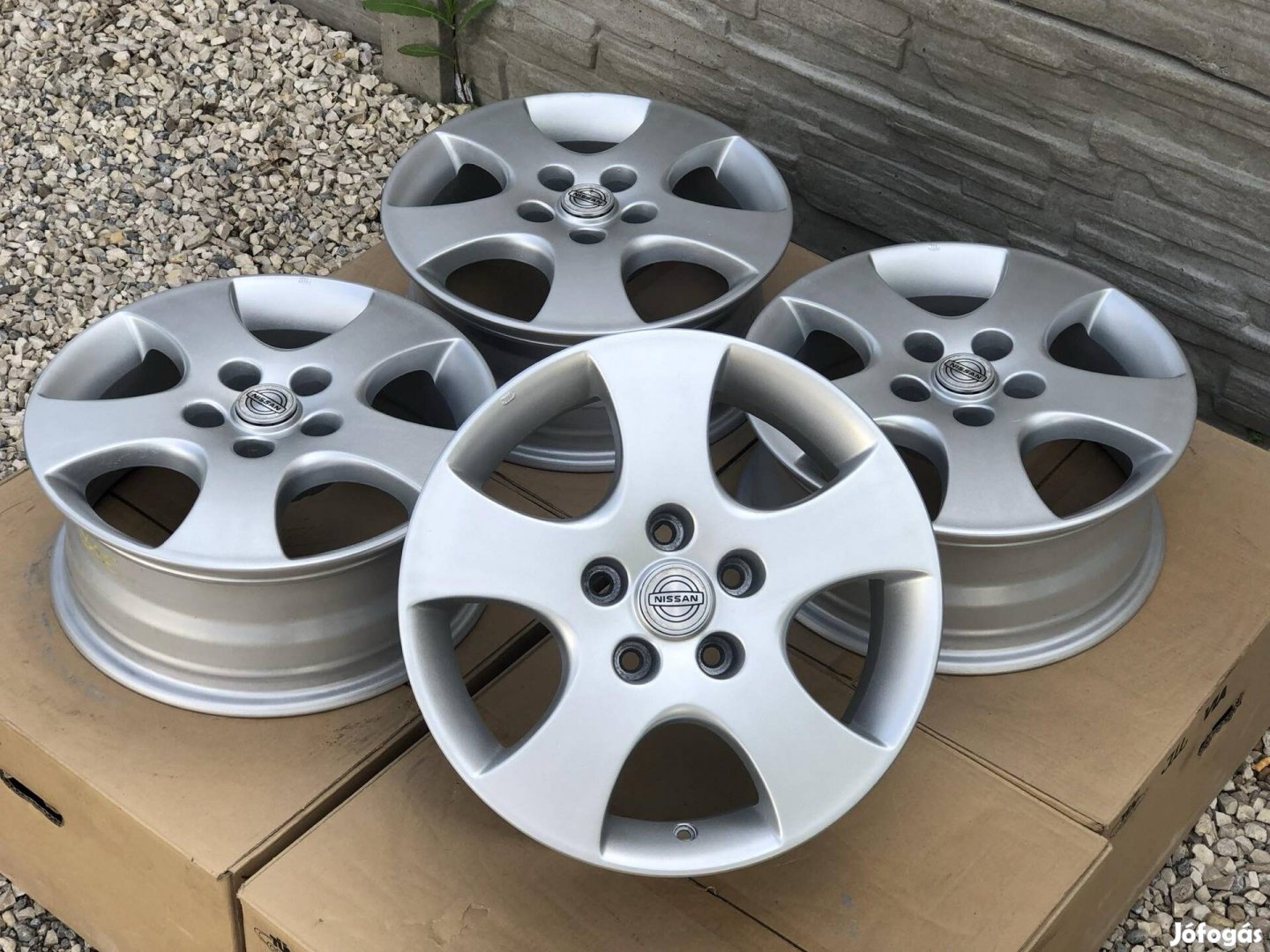 5x114.3 16" Gyári Nissan Alufelni 16 col