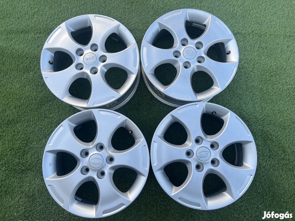 5x114.3 16" Kia gyári alufelni 6Jx16h2 ET51