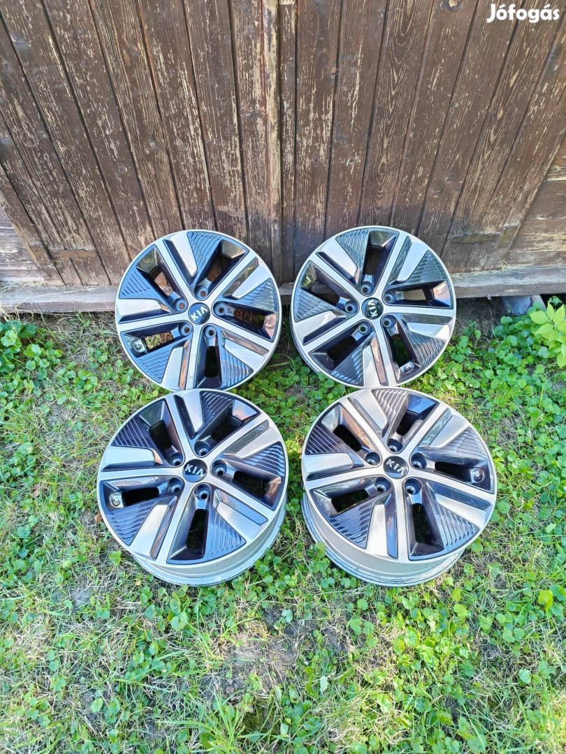 5x114,3 16 / 16" Gyári Kia / Hyundai alufelni, szenzorok