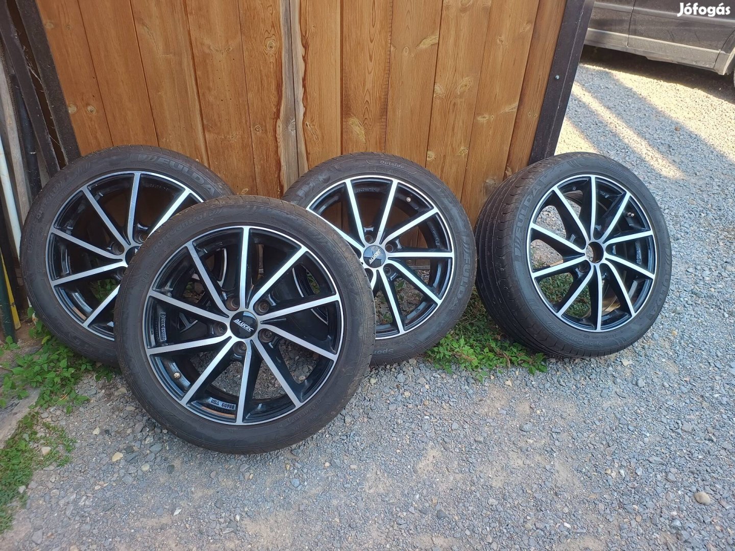 5x114,3 17 17" alufelni kia hyundai stb. 225/25 r17 nyárigumi