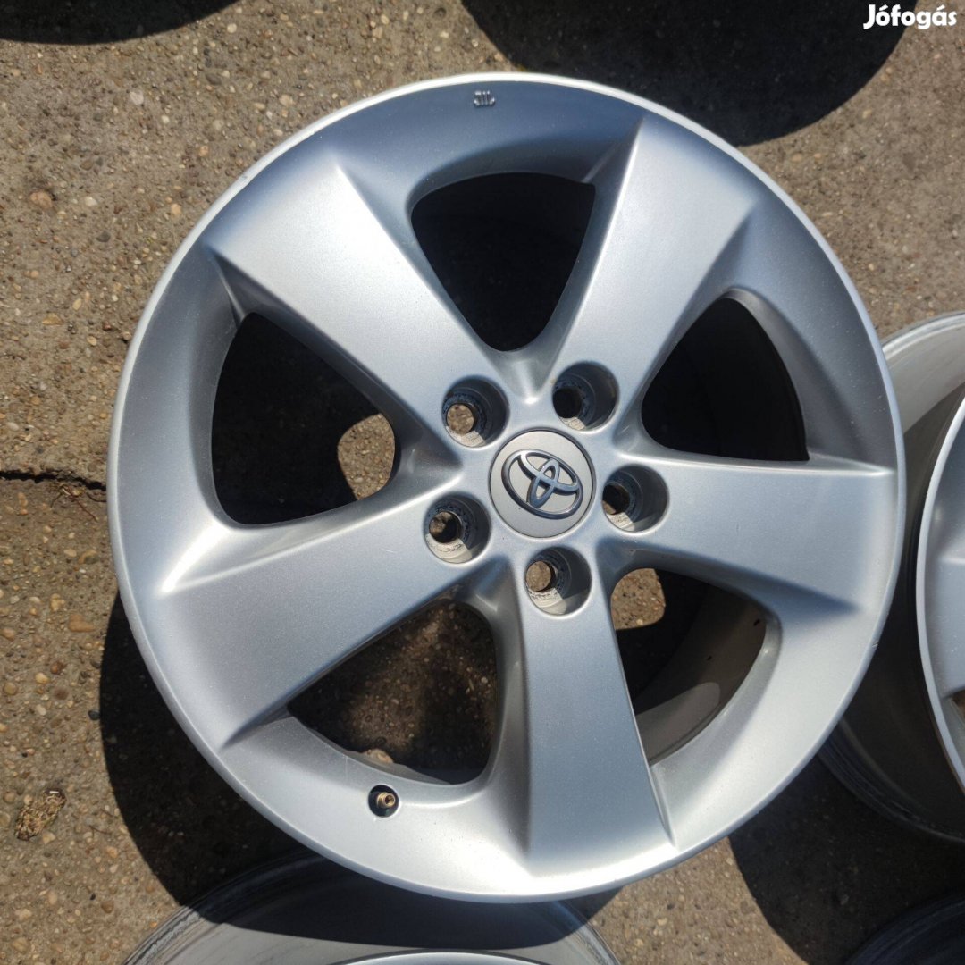 5x114,3 17 Gyári Toyota alufelni 148000ft a 4db/138/