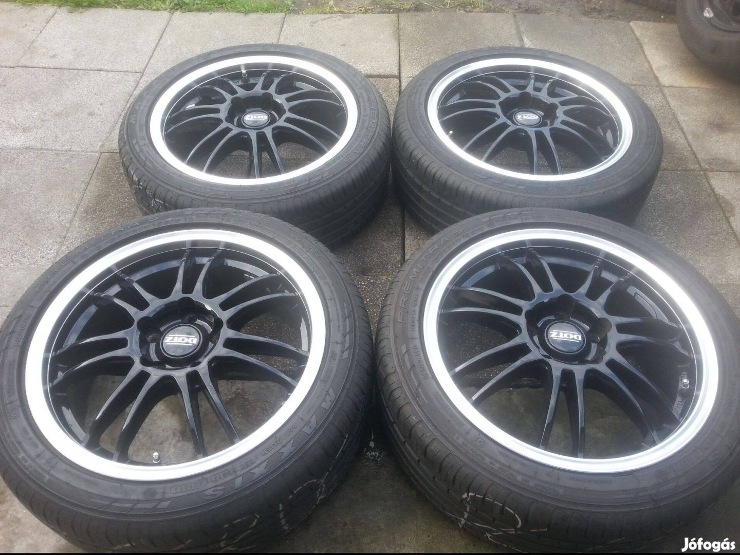 5x114,3 17" Hyundai,Kia,Mazda alufelni 205/50 nyári gumival