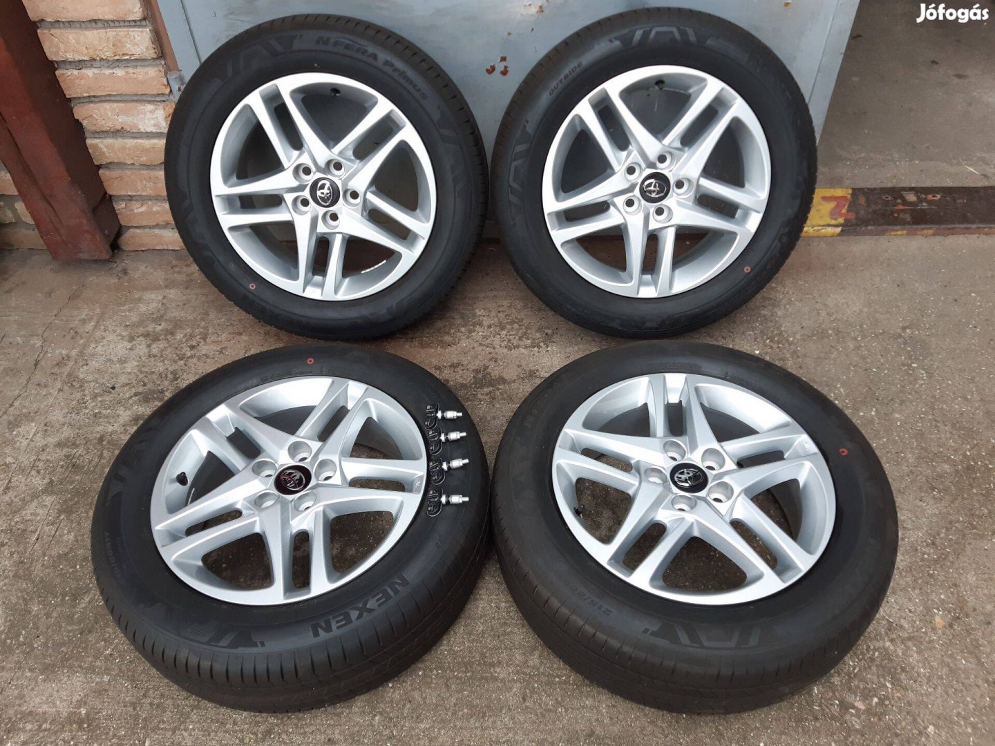 5x114,3 17" Toyota CHR +Tpms -új nyári garnitúra