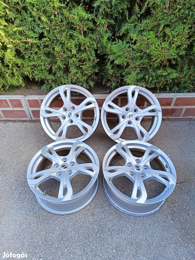 5x114,3 17 / 17" Hyundai / Kia alufelni szenzorokkal együtt