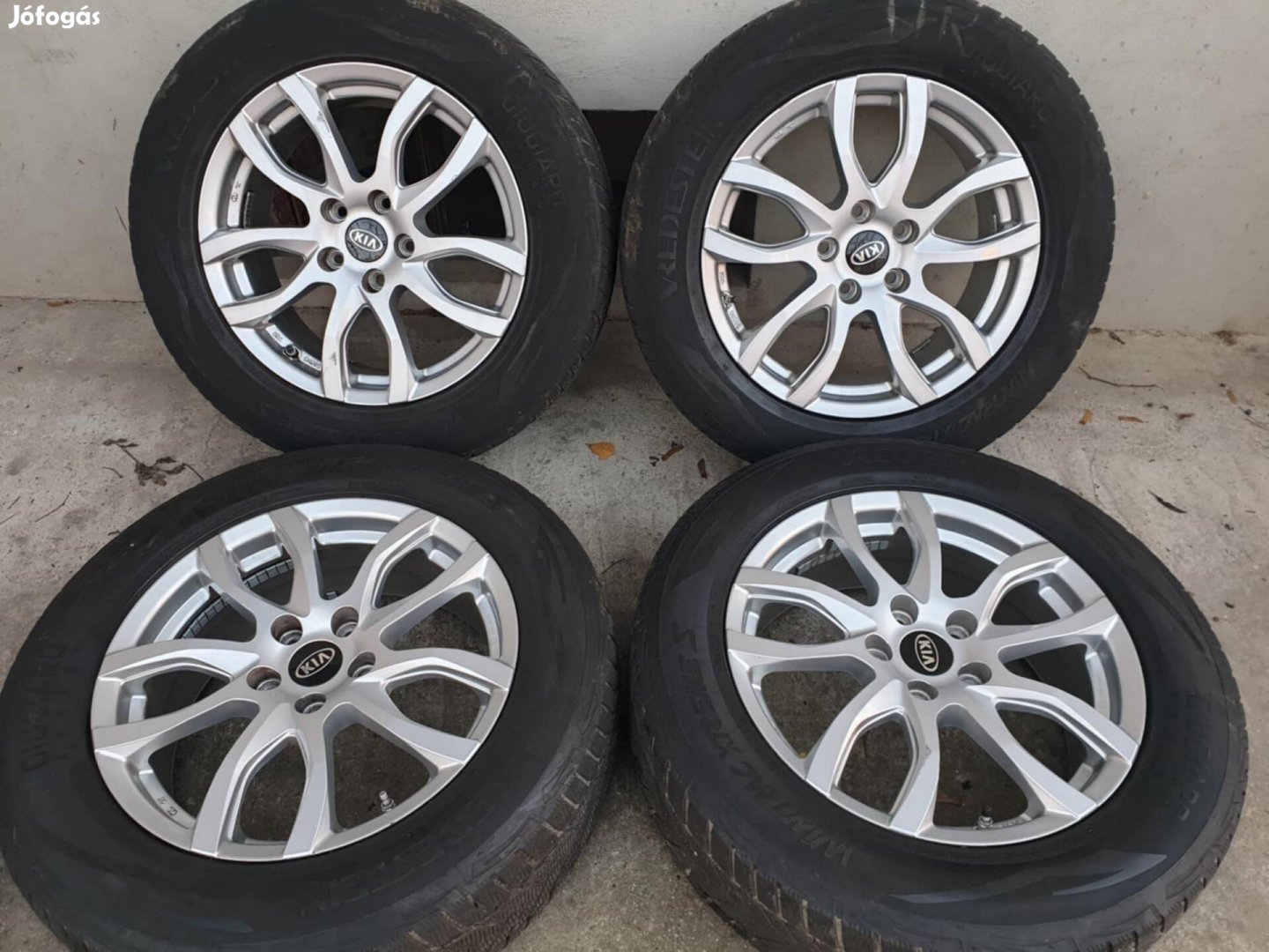 5x114,3 17 / 17" Kia / Hyundai alufelni 225/60 R17 téli gumik