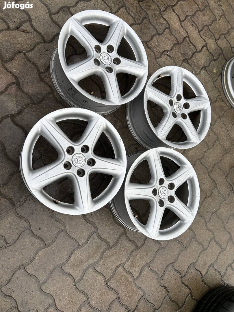 5x114.3 17 gyári Toyota 