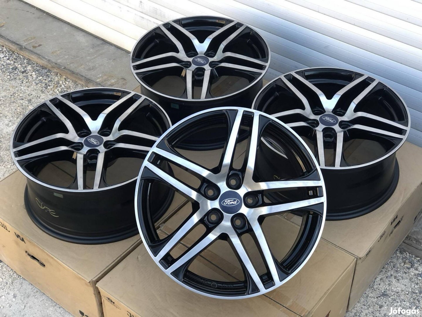 5x114.3 18" MaM Rs2 Ford Mustang Tesla Alufelni 18 col 