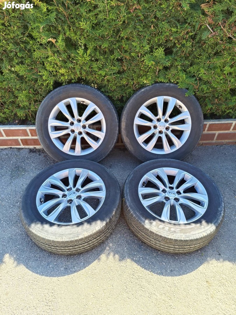 5x114,3 18 / 18" Gyári Kia / Hyundai 235/60 R18 nyári gumi
