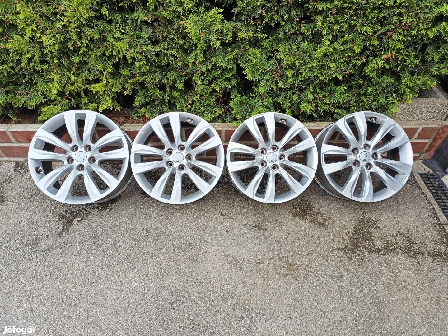5x114,3 18 / 18" Gyári Kia / Hyundai alufelni, szenzorok 