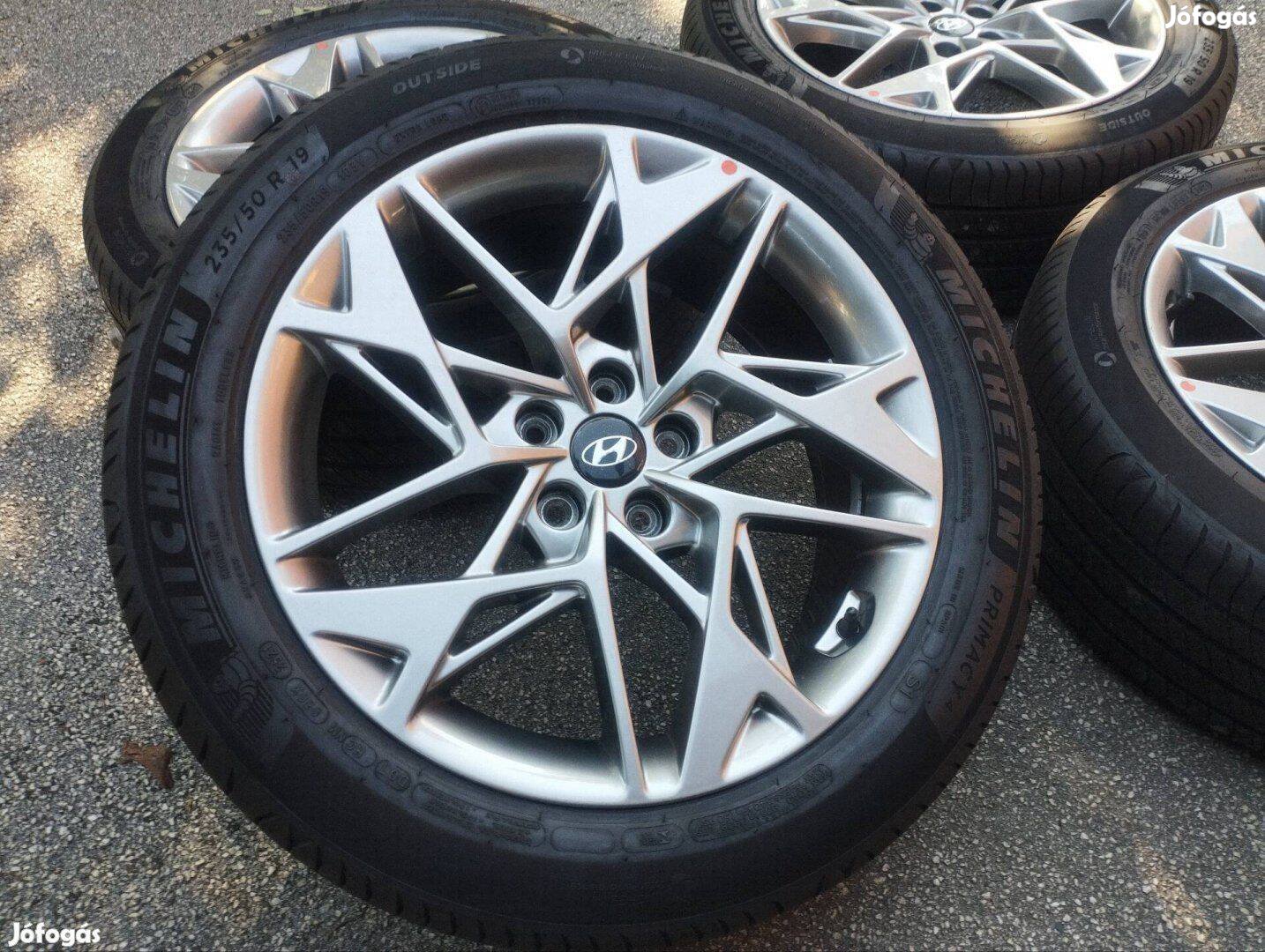 5x114,3 19 Hyundai Genesis felni - Michelin 235/50 r19 " nyári