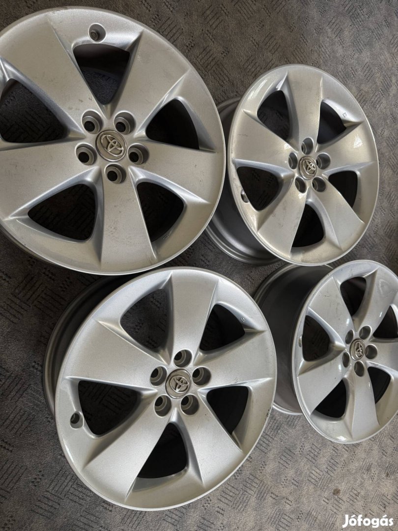 5x114,3 7x17 Toyota gyári felni