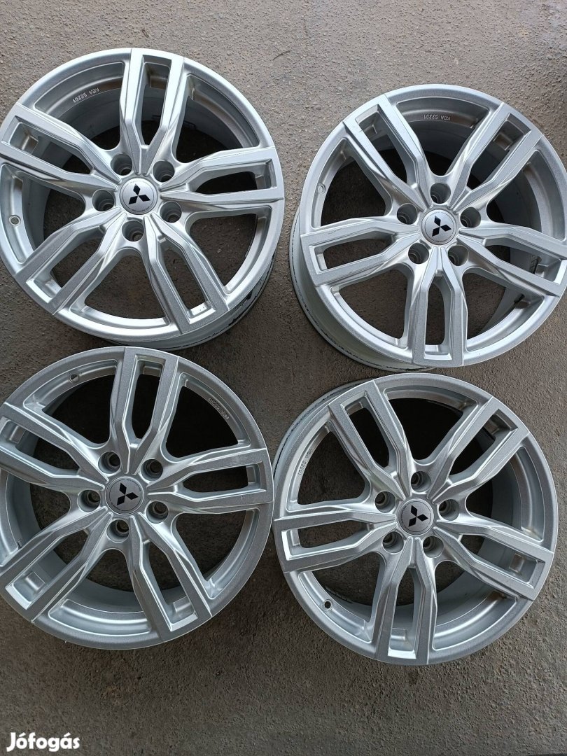 5x114,3 7x17 r17 et38 gyári Mitsubishi alufelni 