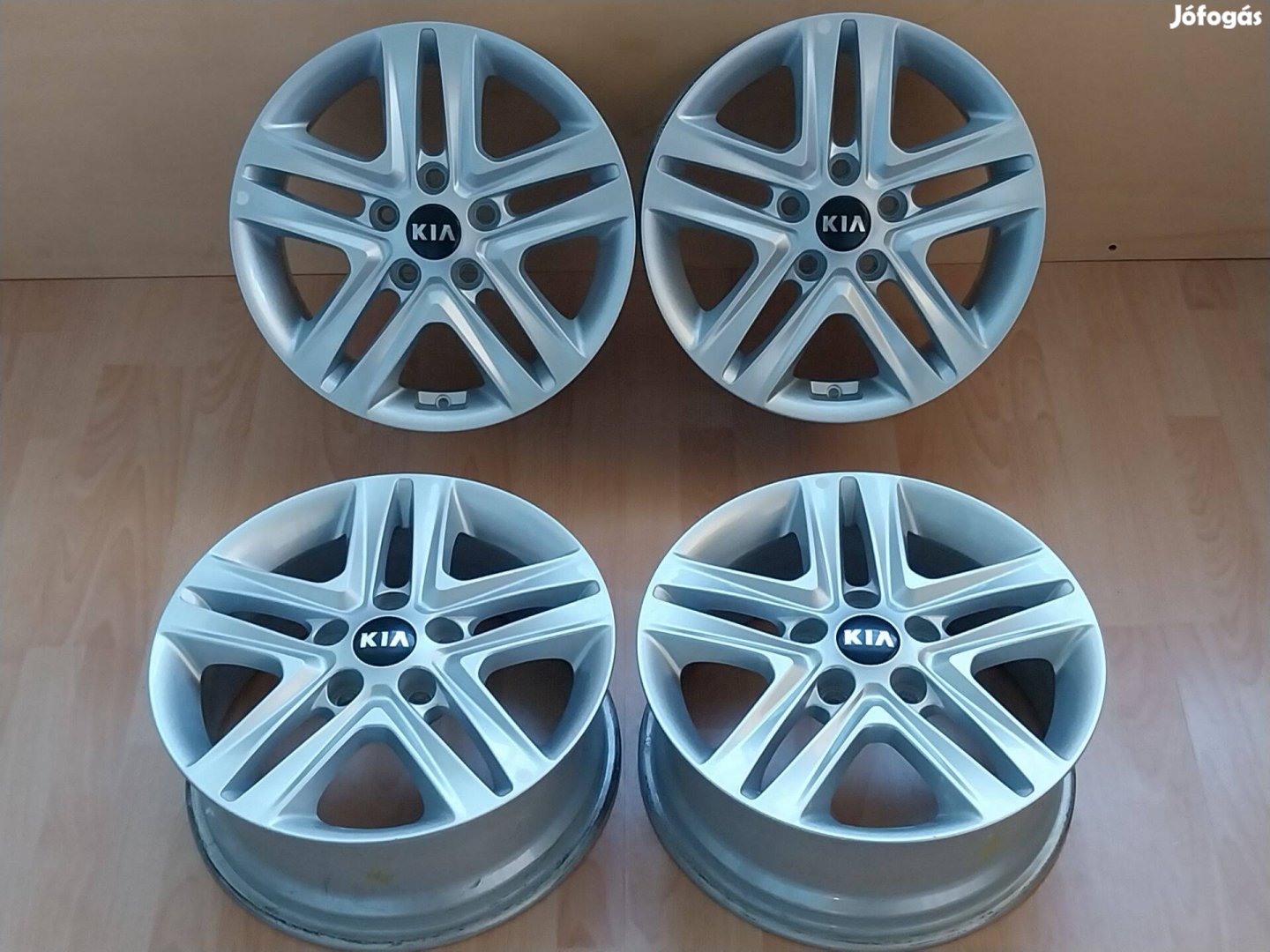 5x114.3 Gyári 16"-os Kia Ceed alufelni