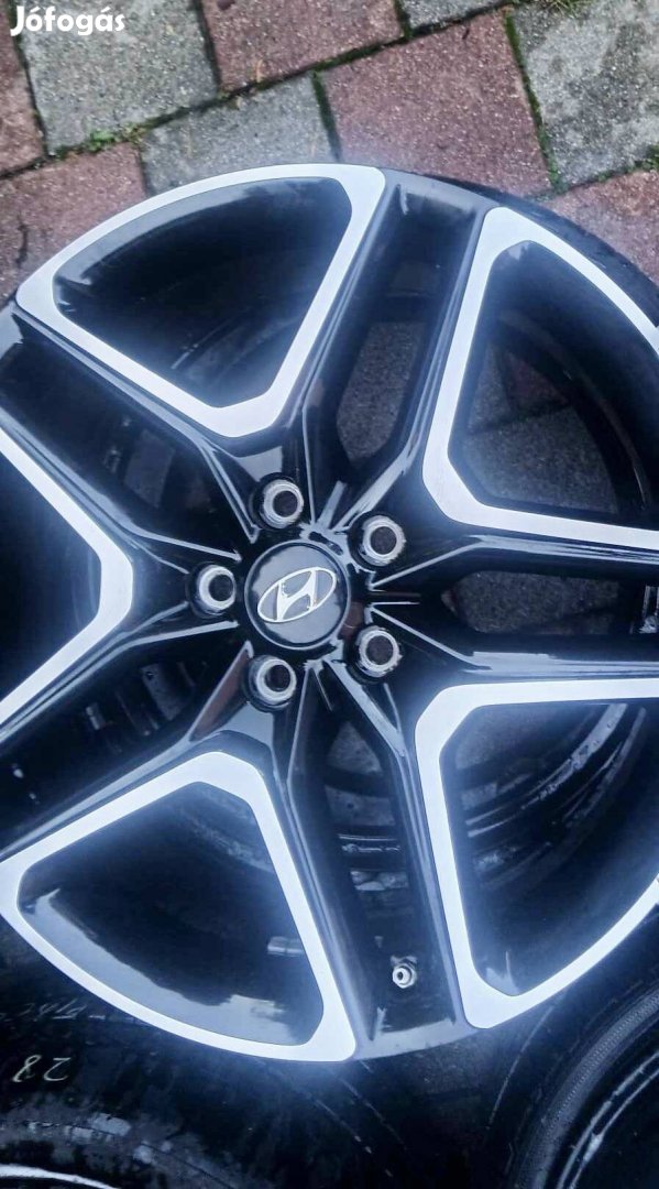 5x114,3 Gyari Hyundai Kona 19"téli szett R19, 19