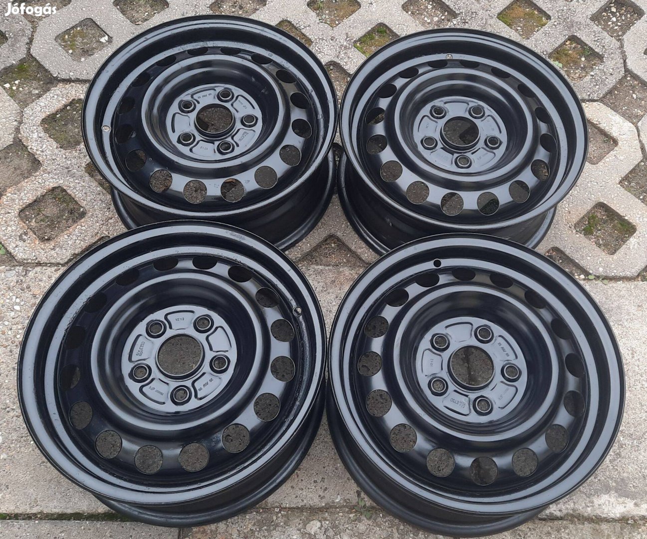 5x114.3 Gyári Lemezfelni 15" Suzuki, Toyota