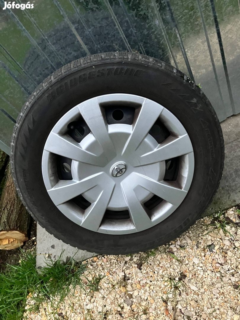 5x114,3 Gyári Toyota acél felni 205/60R16 téli