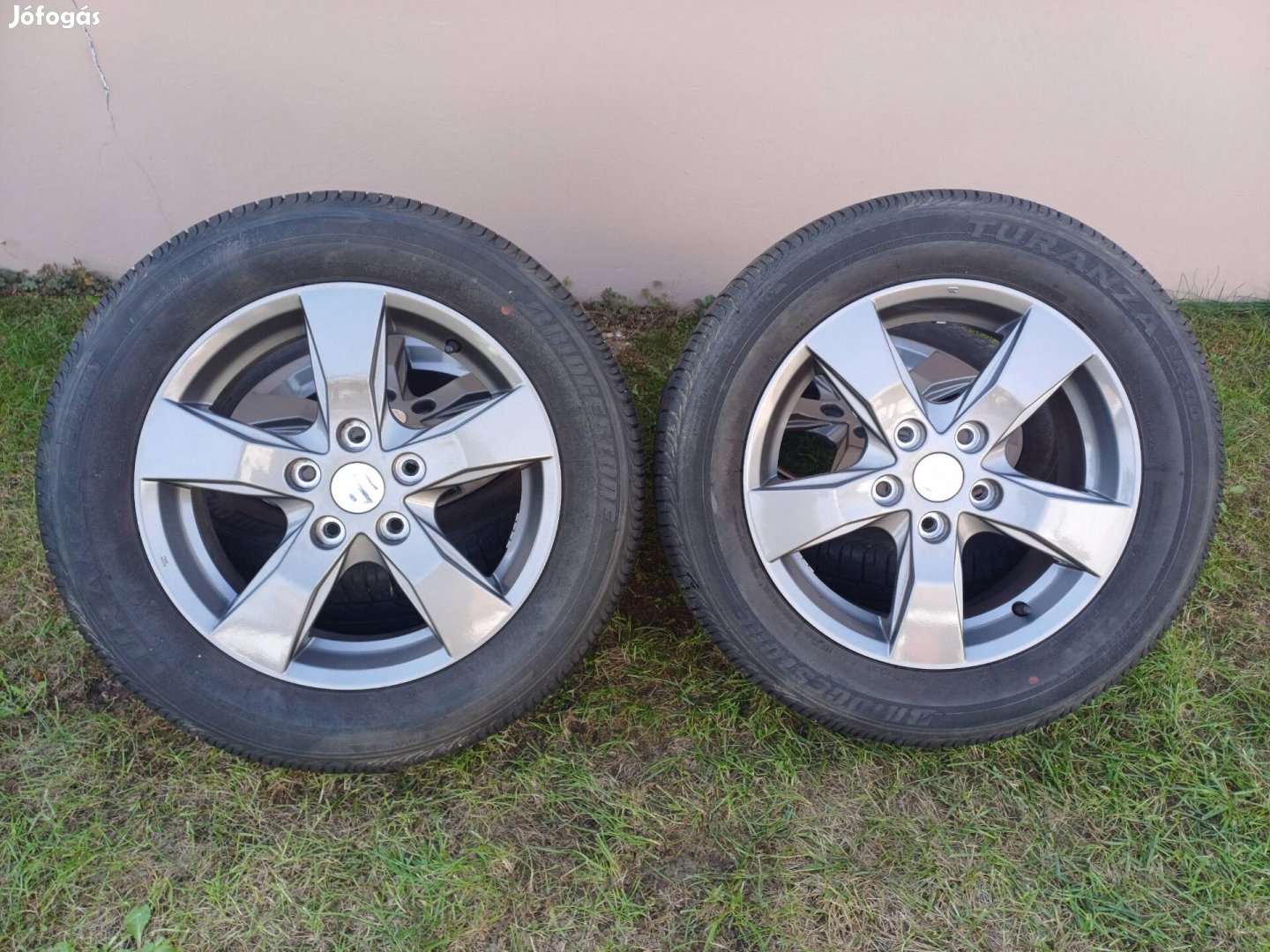 5x114,3 R16 gyári Suzuki alufelni 205/60R16 nyári gumikkal